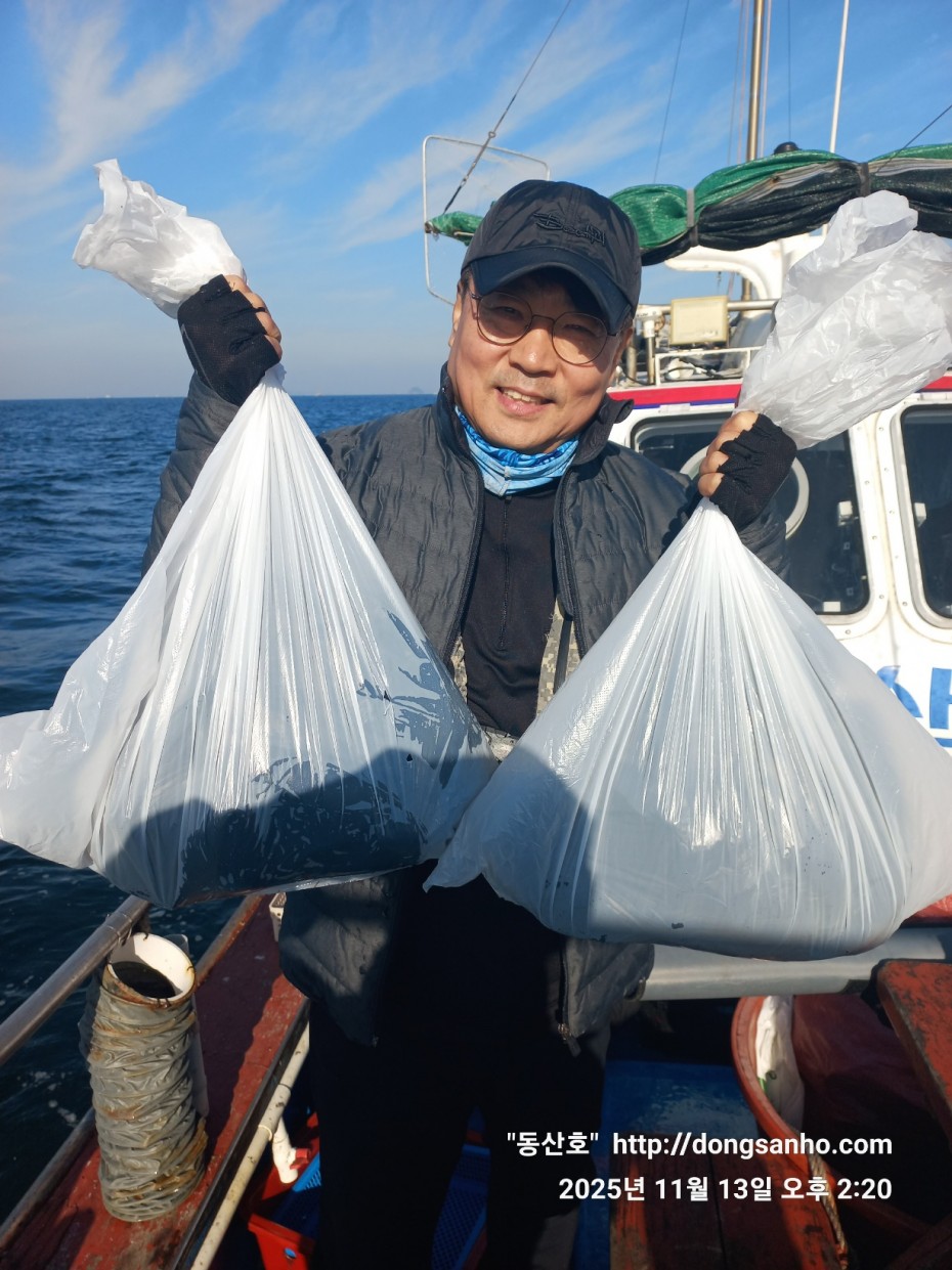 efee4ef6647736092ff8538e2f4cf72d_1763050