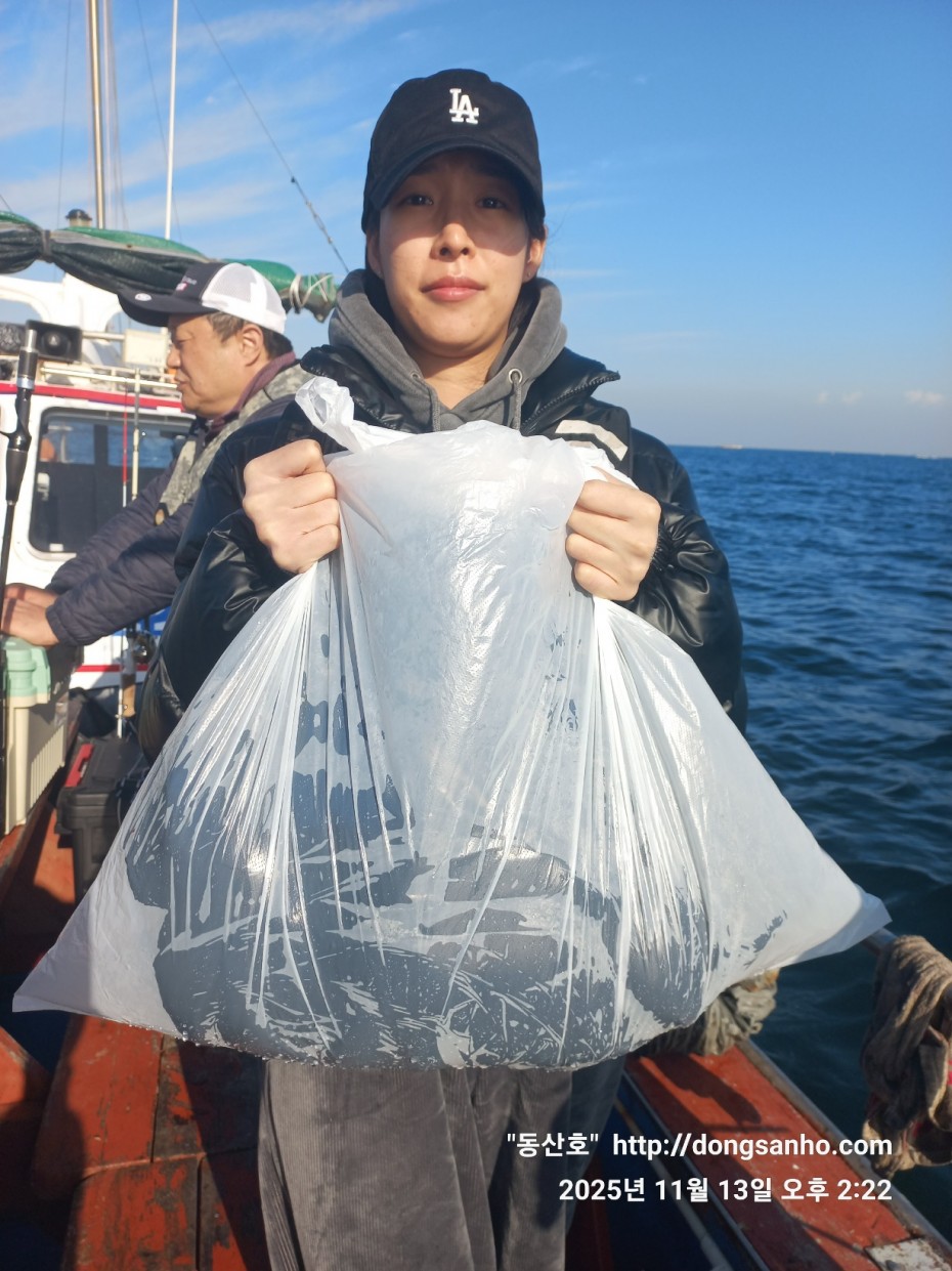 efee4ef6647736092ff8538e2f4cf72d_1763050